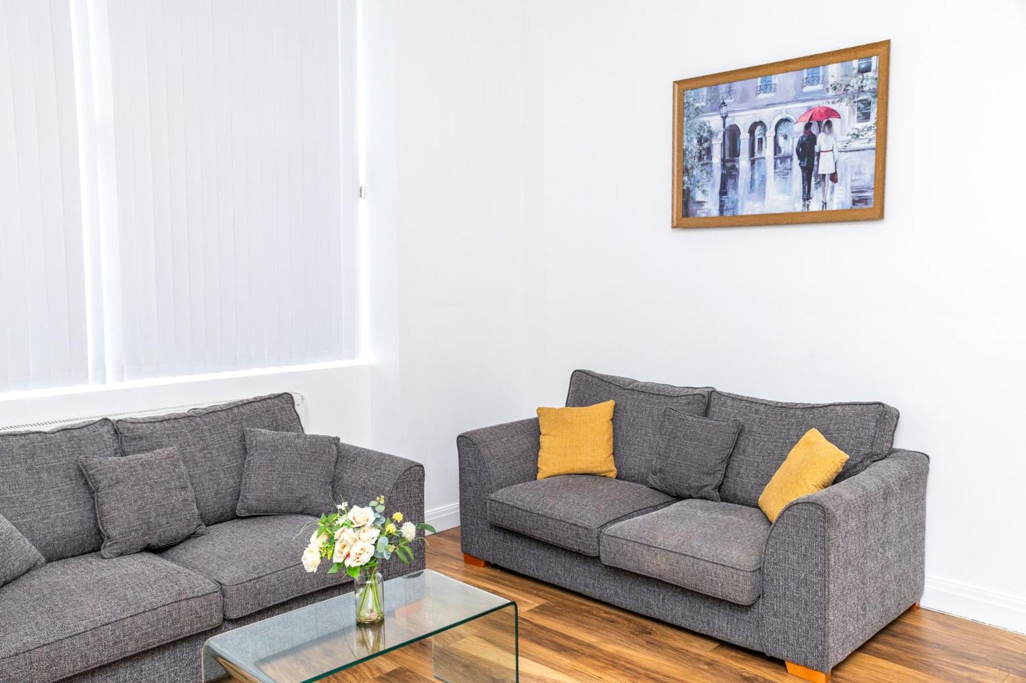 Spacious Apartment Close To City Centre With Secure Parking Leeds  Exterior foto